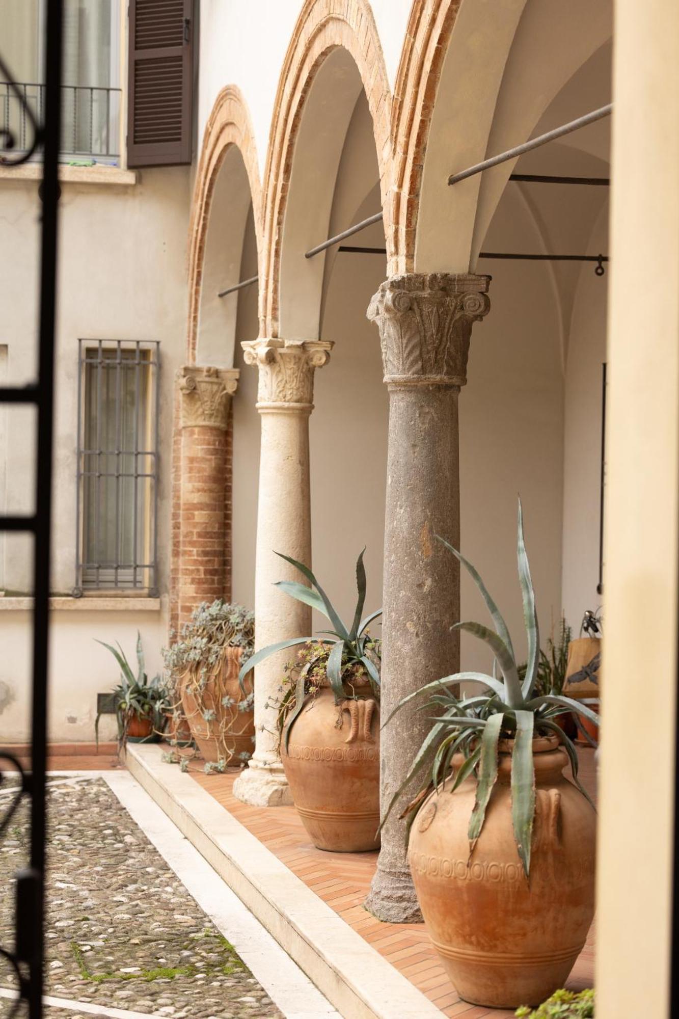 Casa Petrucci Centro Storico Apartment ฟอร์ลี ภายนอก รูปภาพ